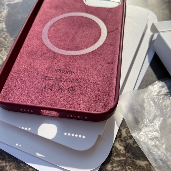 Apple iPhone 12 Pro Max silicone case Plum - Picture 2 of 8